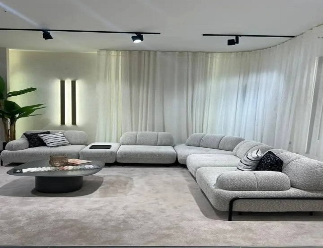 خدمة من الباب للباب