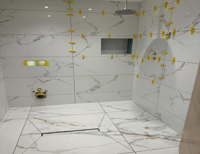 معلم بلاط بالقطيف