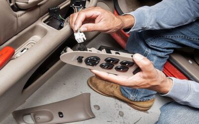 فنى ابواب سيارات بالمدينة المنورة فنى متنقل نجيك وين ماكنت للتواصل 0566229241