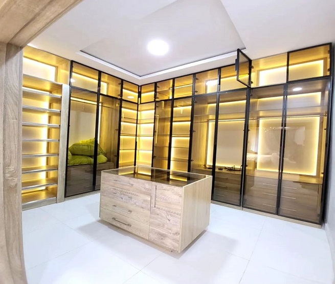 تفصيل دواليب ملابس بالرياض